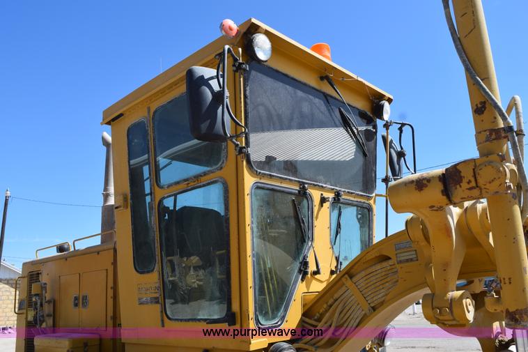 image for item H5196 1991 Caterpillar 140G motor grader
