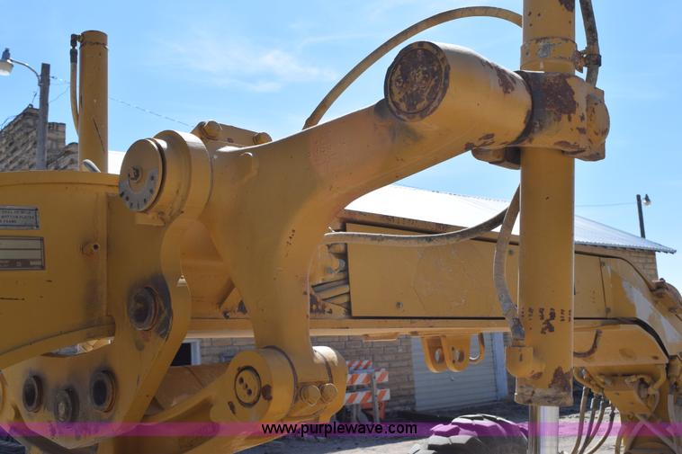 image for item H5196 1991 Caterpillar 140G motor grader