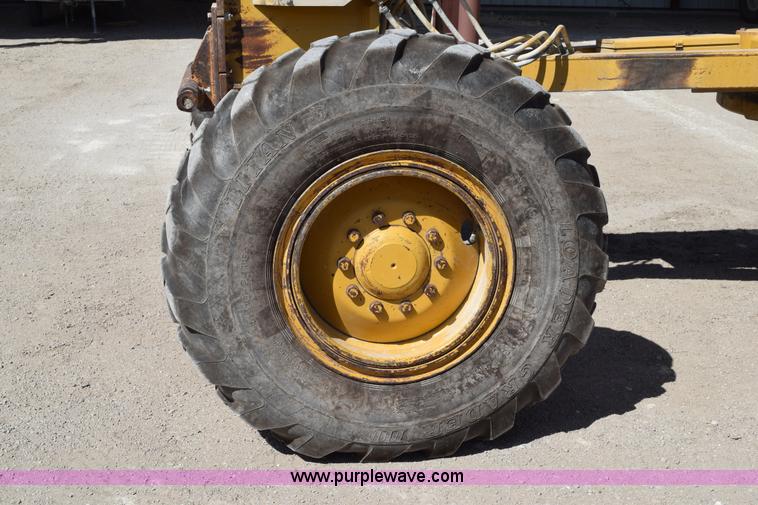 image for item H5196 1991 Caterpillar 140G motor grader