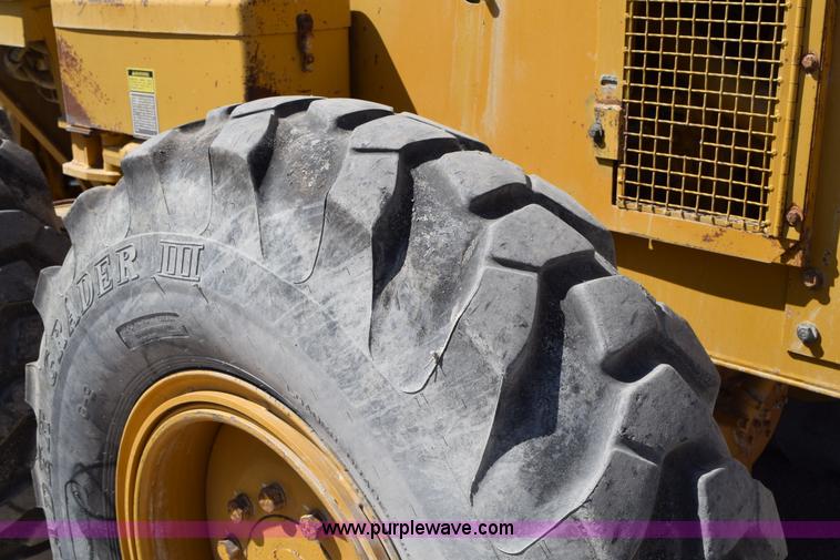 image for item H5196 1991 Caterpillar 140G motor grader