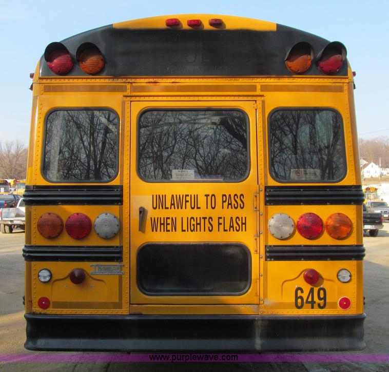 image for item J3329 2001 Thomas Saf-T-Liner MVP EF school bus