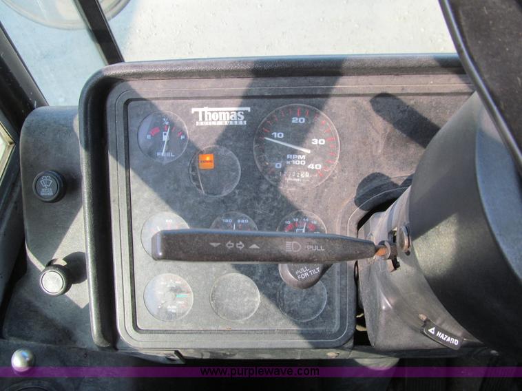 image for item J3329 2001 Thomas Saf-T-Liner MVP EF school bus