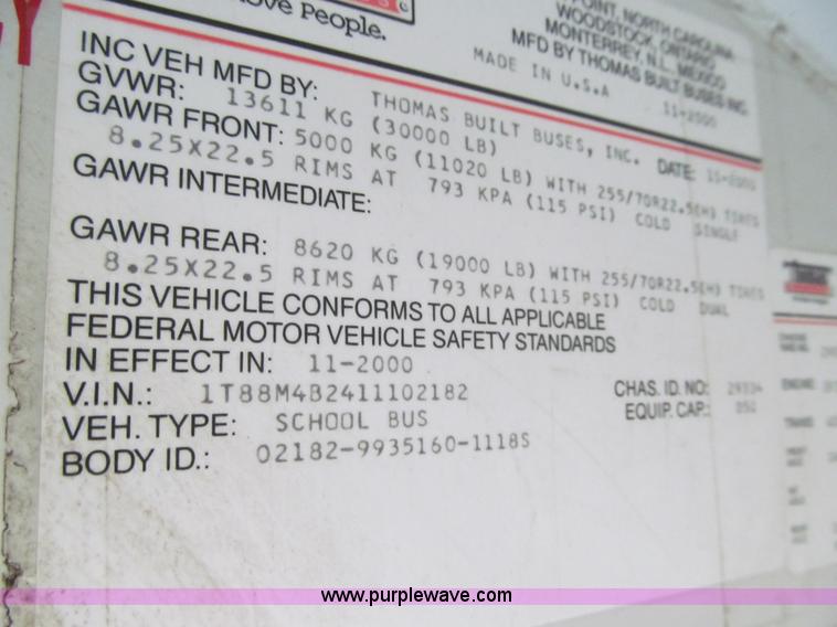 image for item J3329 2001 Thomas Saf-T-Liner MVP EF school bus