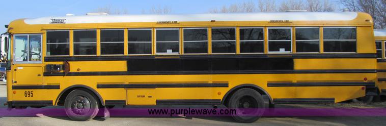 image for item J3330 2004 Thomas Saf-T-Liner MVP EF bus