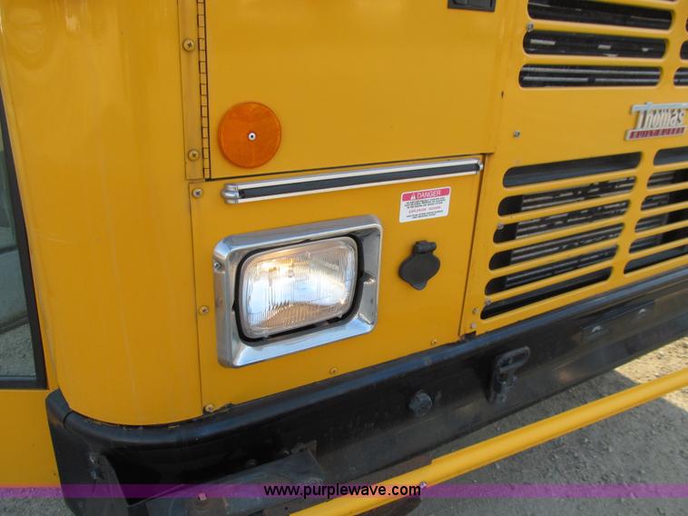 image for item J3330 2004 Thomas Saf-T-Liner MVP EF bus