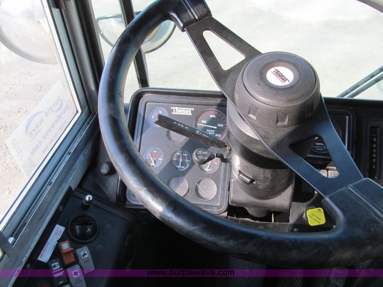 image for item J3330 2004 Thomas Saf-T-Liner MVP EF bus