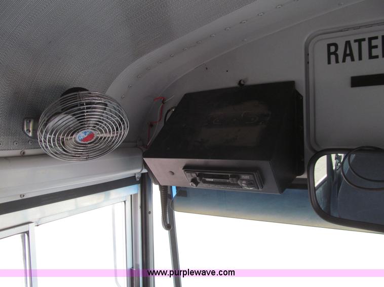 image for item J3330 2004 Thomas Saf-T-Liner MVP EF bus