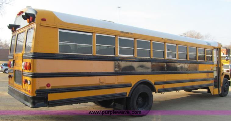 image for item J3331 2004 Freightliner FS65 school bus