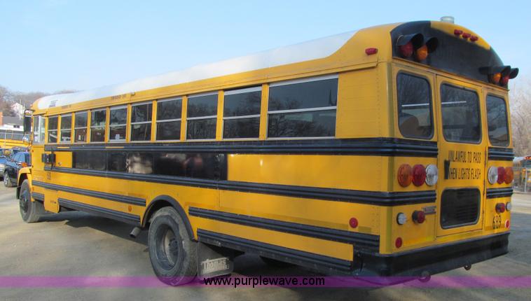 image for item J3331 2004 Freightliner FS65 school bus