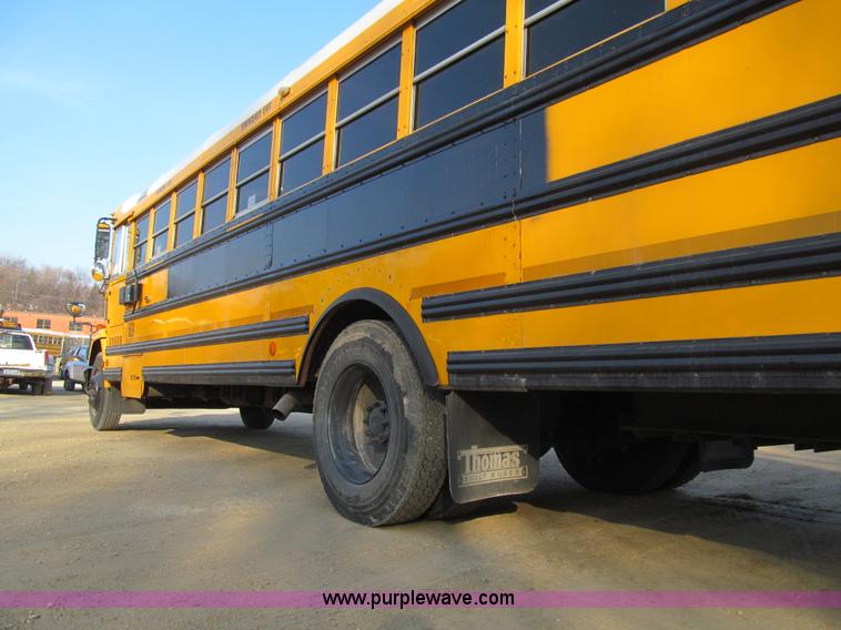 image for item J3331 2004 Freightliner FS65 school bus