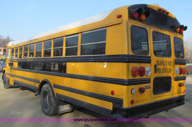 image for item J3331 2004 Freightliner FS65 school bus
