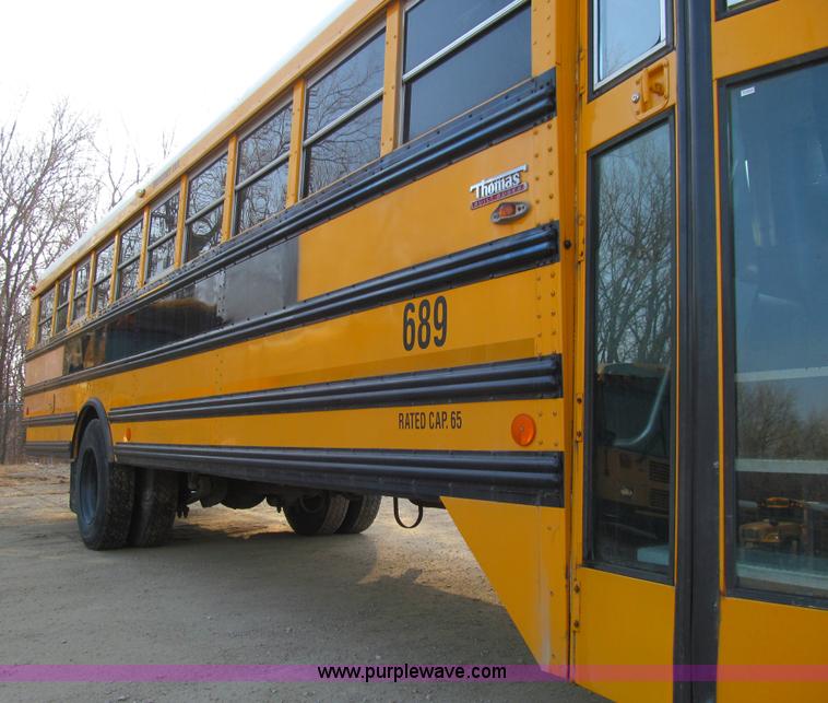 image for item J3331 2004 Freightliner FS65 school bus