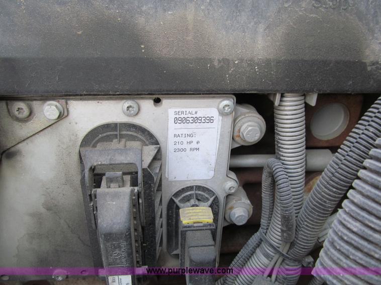 image for item J3331 2004 Freightliner FS65 school bus