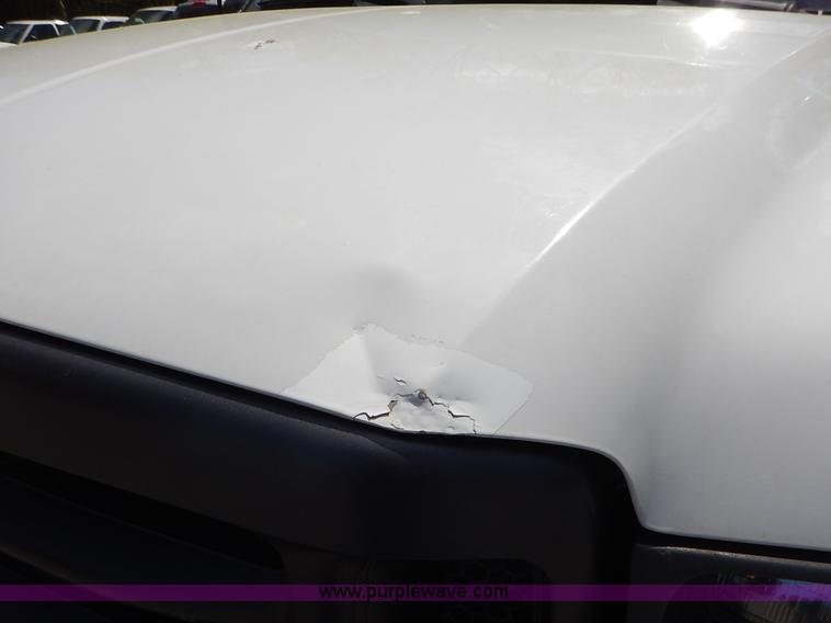 image for item J3962 2003 Ford F250 Super Duty XL utility truck