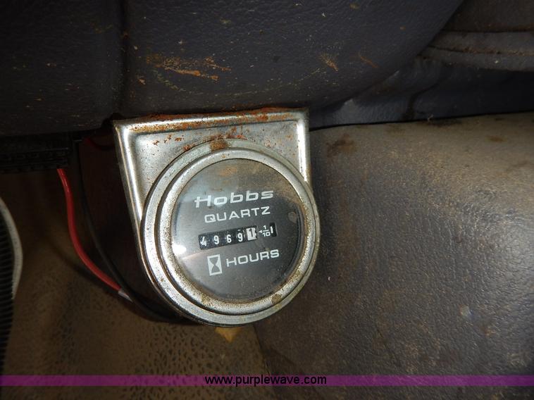 image for item J3964 2001 Dodge Ram 2500 utility truck