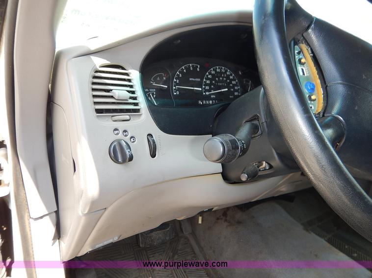 image for item J3965 1999 Ford Explorer SUV