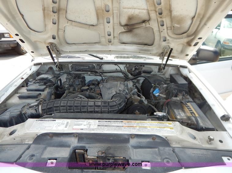 image for item J3965 1999 Ford Explorer SUV