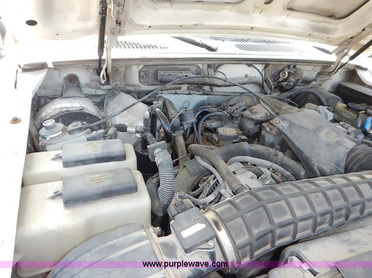 image for item J3965 1999 Ford Explorer SUV