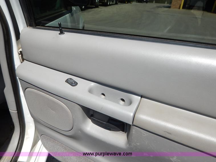 image for item J3965 1999 Ford Explorer SUV