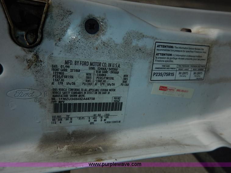 image for item J3965 1999 Ford Explorer SUV