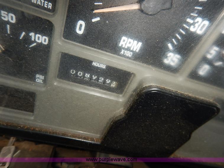 image for item J3973 2002 International 4900 sewer jet truck