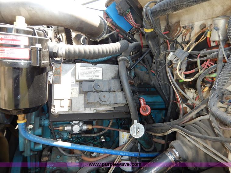 image for item J3973 2002 International 4900 sewer jet truck