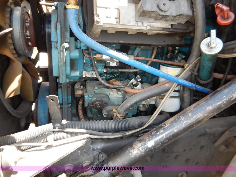 image for item J3973 2002 International 4900 sewer jet truck