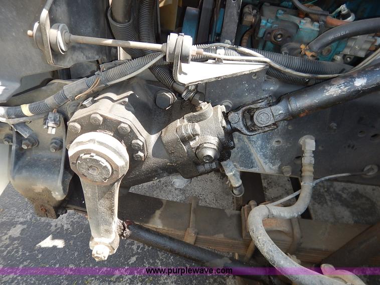 image for item J3973 2002 International 4900 sewer jet truck