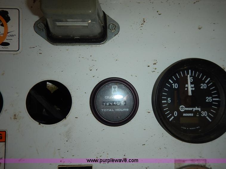 image for item J3973 2002 International 4900 sewer jet truck