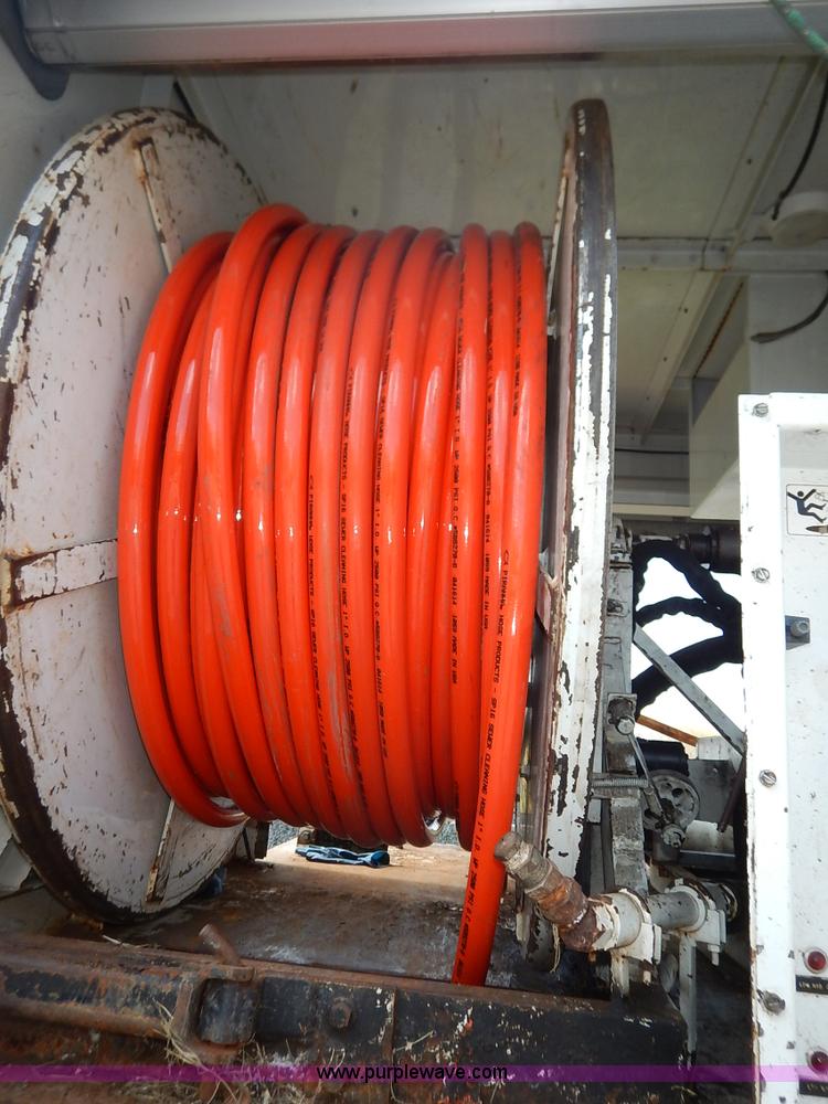 image for item J3973 2002 International 4900 sewer jet truck