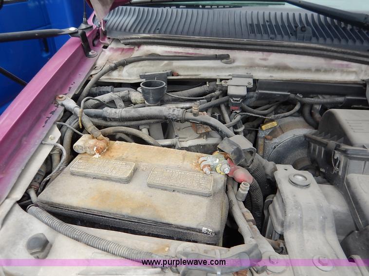 image for item J3985 2003 Ford 801 transit bus