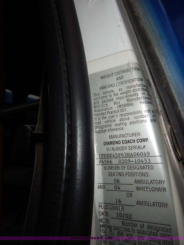 image for item J3991 2003 Ford 801 transit bus