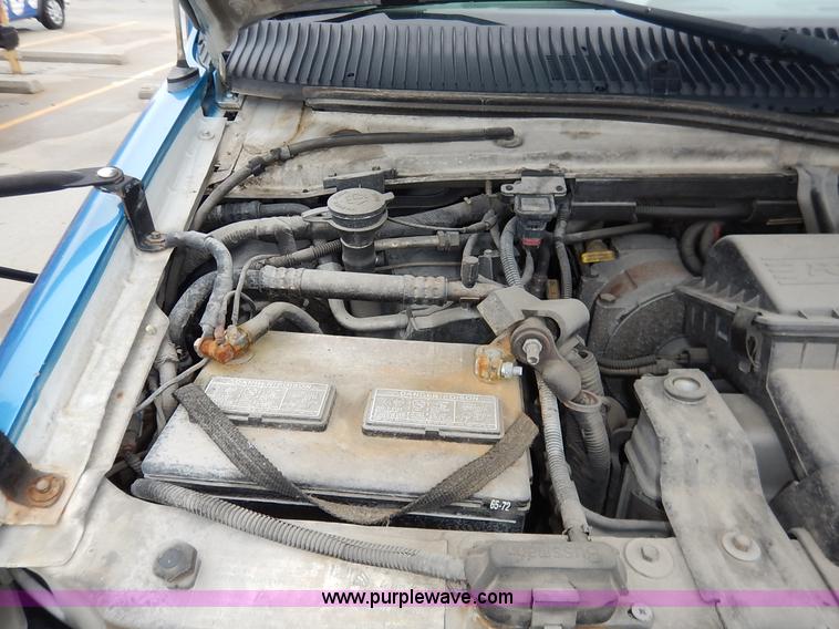 image for item J3992 2003 Ford 801 transit bus