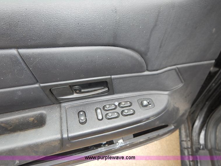 image for item J3993 2006 Ford Crown Victoria Police Interceptor