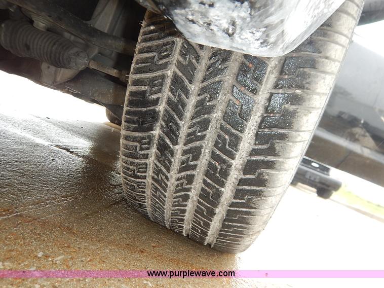 image for item J3993 2006 Ford Crown Victoria Police Interceptor