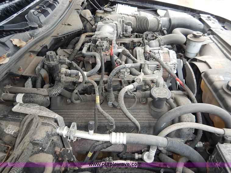 image for item J3993 2006 Ford Crown Victoria Police Interceptor