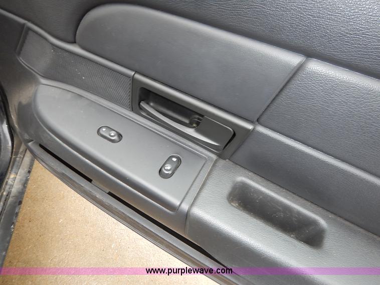 image for item J3993 2006 Ford Crown Victoria Police Interceptor