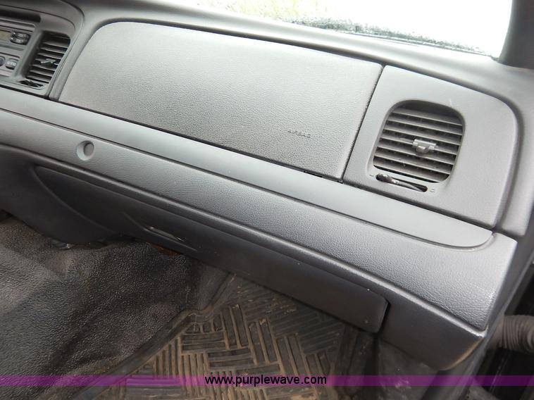 image for item J3993 2006 Ford Crown Victoria Police Interceptor