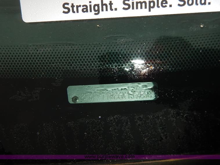 image for item J3993 2006 Ford Crown Victoria Police Interceptor