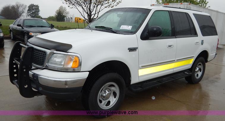 image for item J3994 2000 Ford Expedition XLT SUV