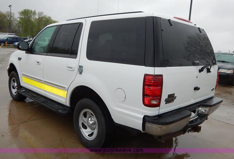 image for item J3994 2000 Ford Expedition XLT SUV