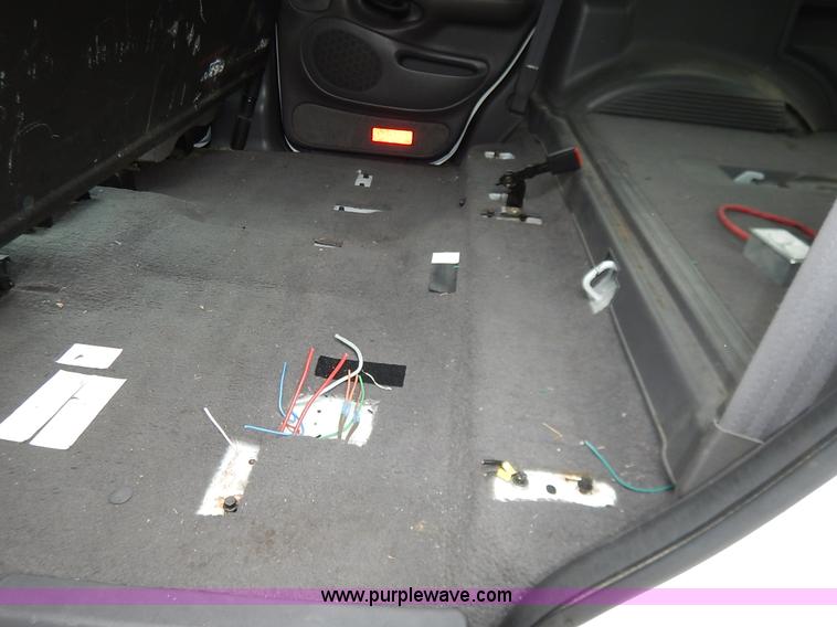 image for item J3994 2000 Ford Expedition XLT SUV