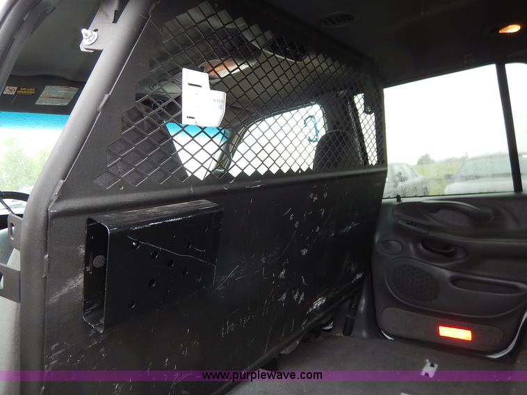 image for item J3994 2000 Ford Expedition XLT SUV