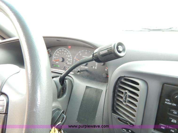 image for item J3994 2000 Ford Expedition XLT SUV