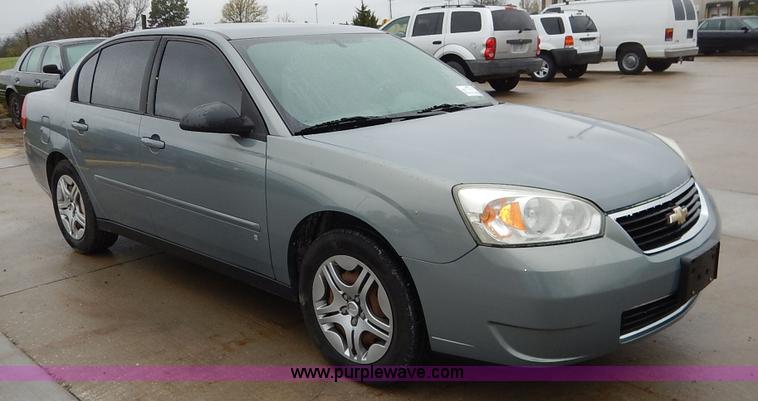 image for item J3996 2007 Chevrolet Malibu LS