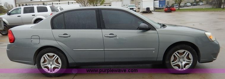 image for item J3996 2007 Chevrolet Malibu LS