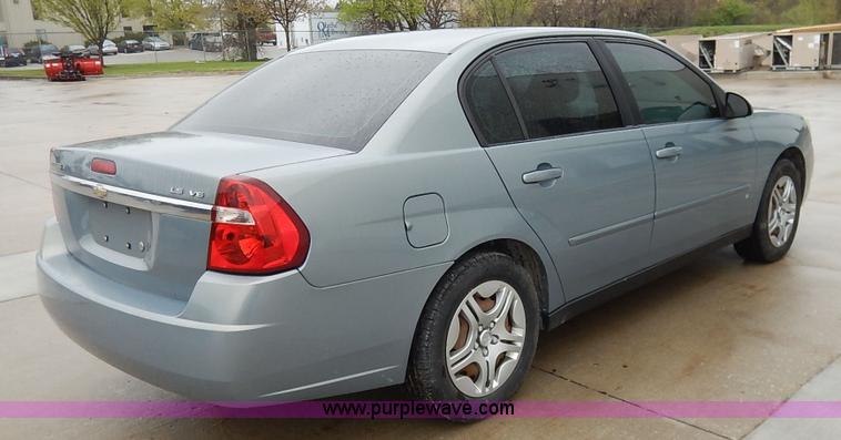 image for item J3996 2007 Chevrolet Malibu LS