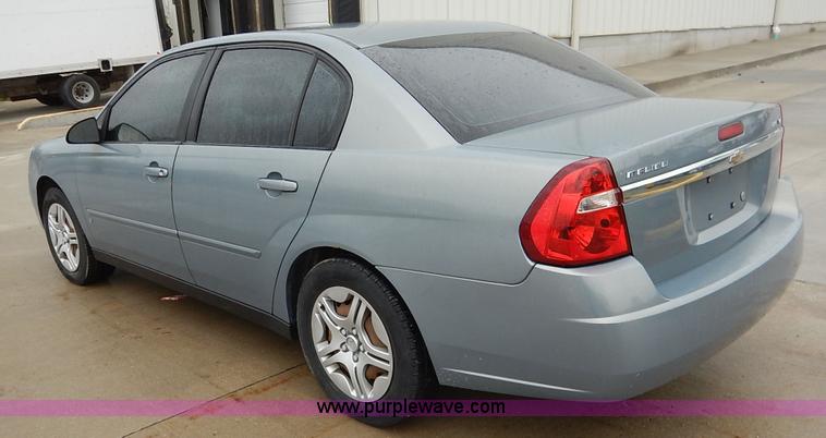 image for item J3996 2007 Chevrolet Malibu LS