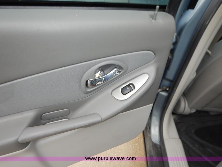 image for item J3996 2007 Chevrolet Malibu LS