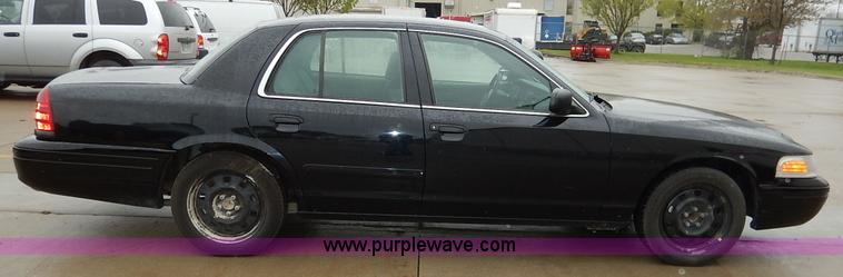 image for item J3997 2006 Ford Crown Victoria Police Interceptor